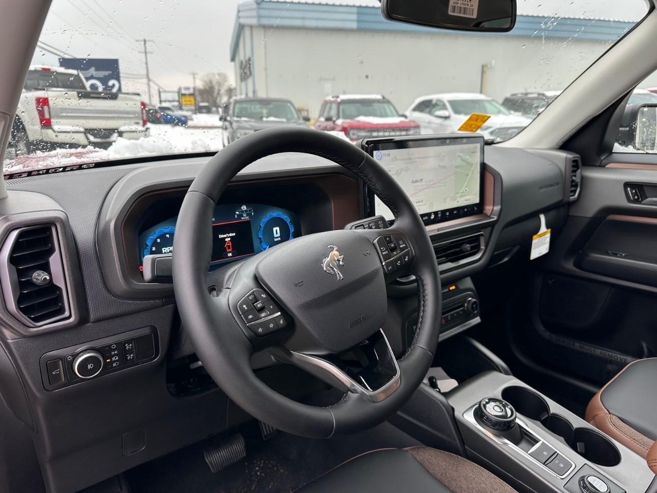 2025 Ford Bronco Sport Outer Banks 4x4 Photo
