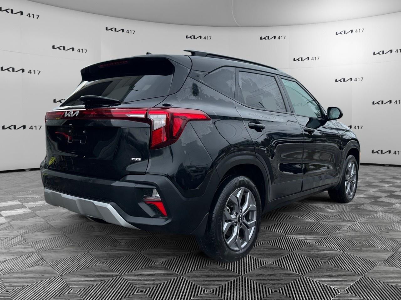 2025 Kia Seltos LX AWD Photo4