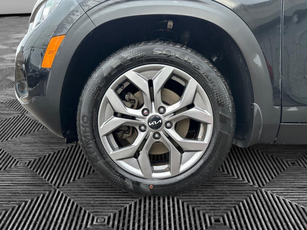 2025 Kia Seltos LX AWD Photo