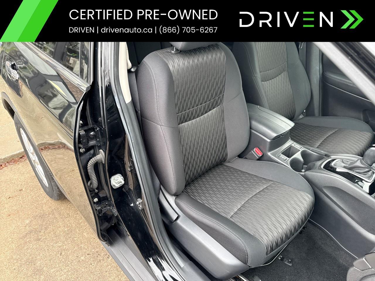 2019 Nissan Rogue FWD S Photo