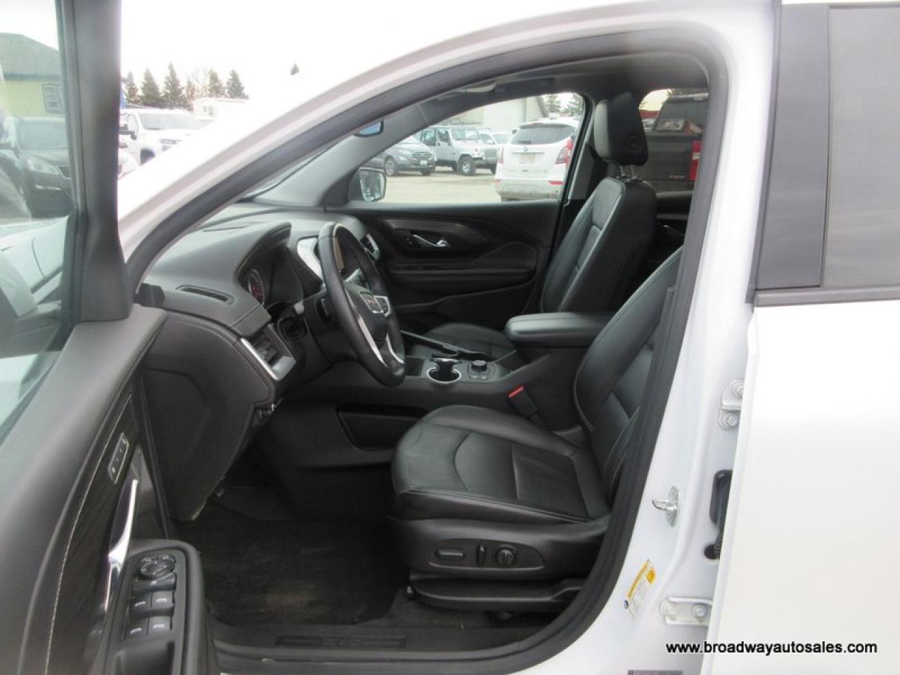 2024 GMC Terrain ALL-WHEEL DRIVE SLT-PACKAGE 5 PASSENGER 1.5L - TURBO.. NAVIGATION.. PANORAMIC SUNROOF.. LEATHER.. HEATED SEATS & WHEEL.. BACK-UP CAMERA.. Photo