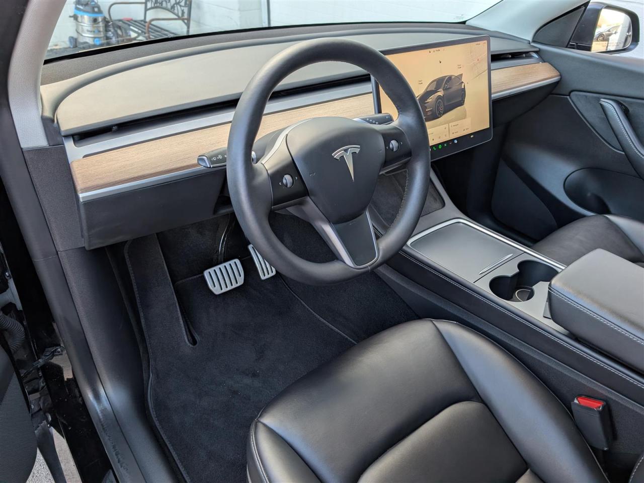 2022 Tesla Model Y PERFORMANCE AWD - DUAL MOTOR Photo