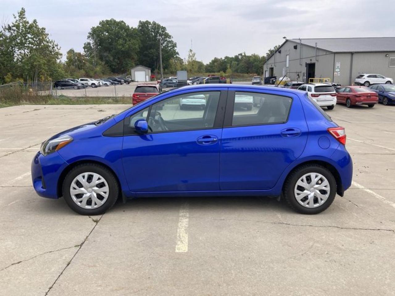 2018 Toyota Yaris HATCHBACK LE Photo