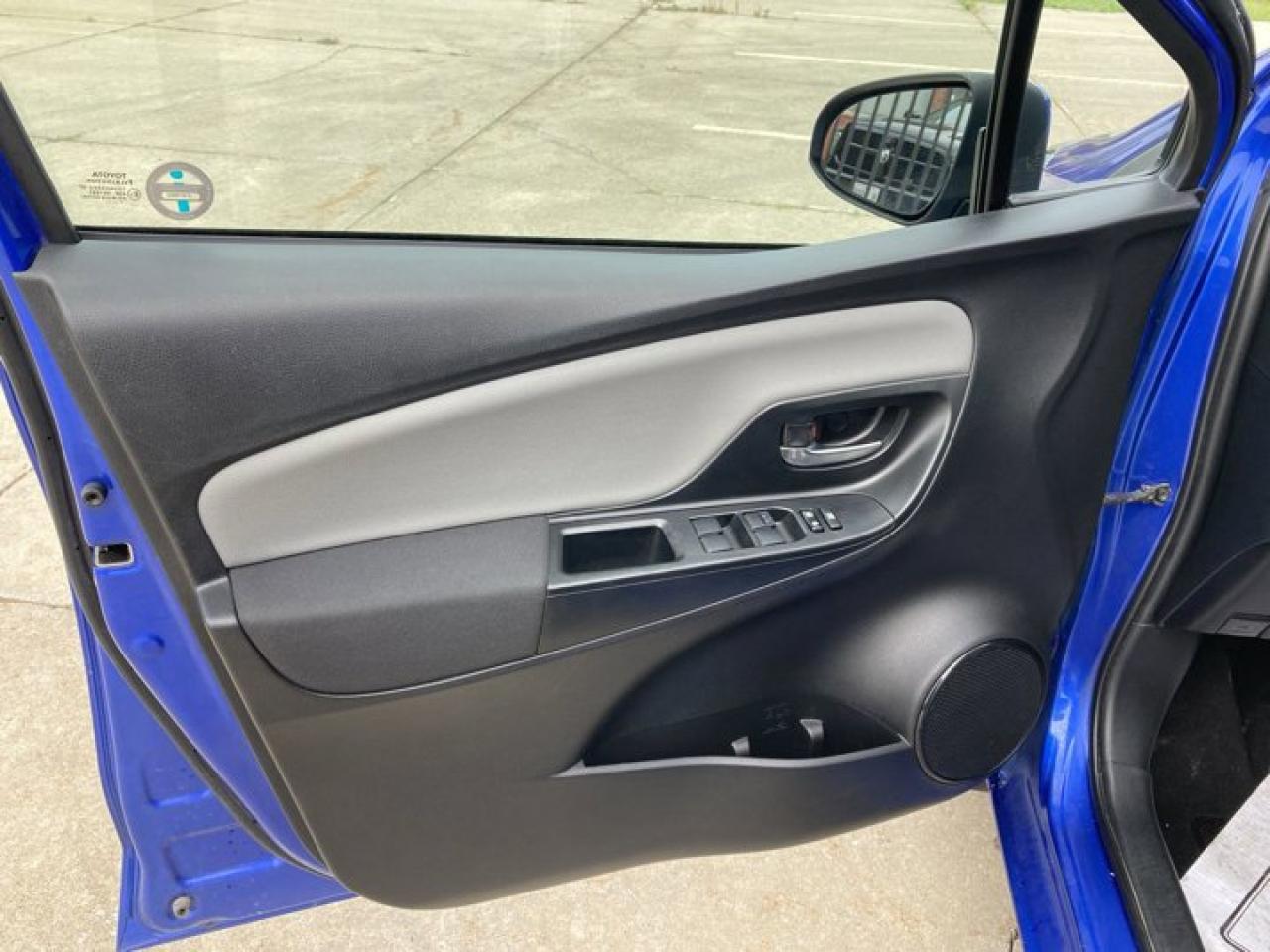 2018 Toyota Yaris HATCHBACK LE Photo