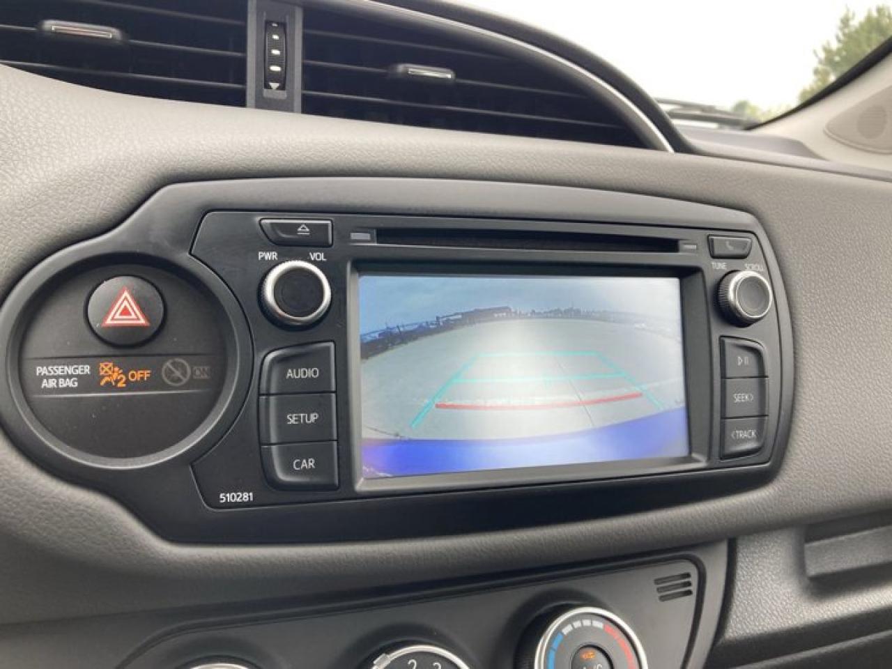 2018 Toyota Yaris HATCHBACK LE Photo