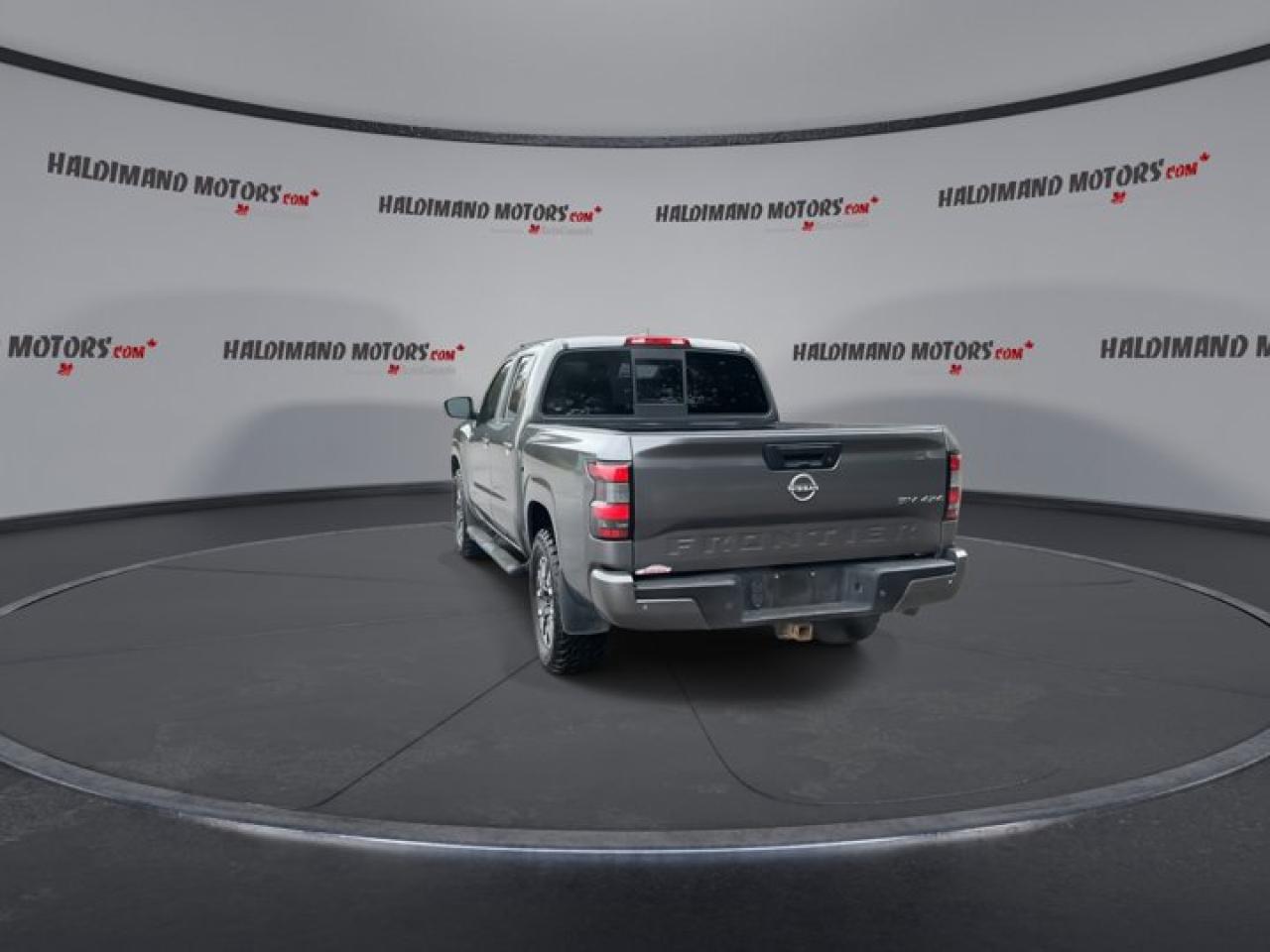 2022 Nissan Frontier SV 4X4 Photo