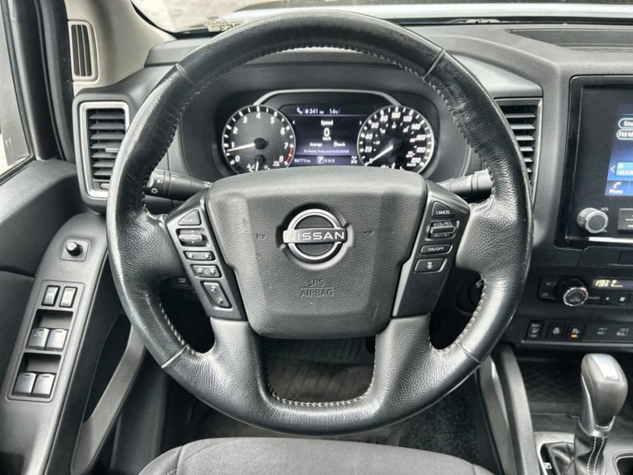 2022 Nissan Frontier SV 4X4 Photo