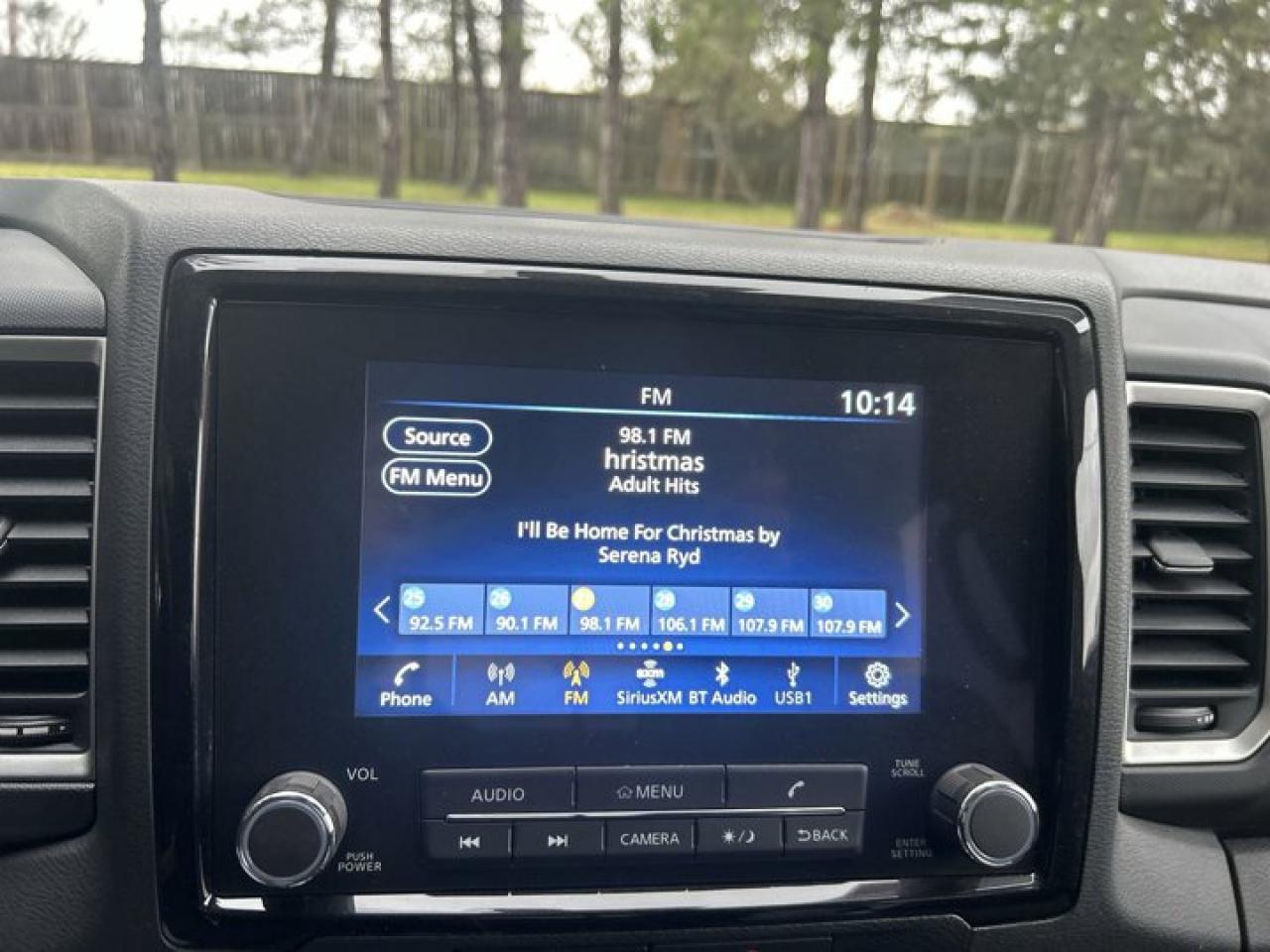 2022 Nissan Frontier SV 4X4 Photo