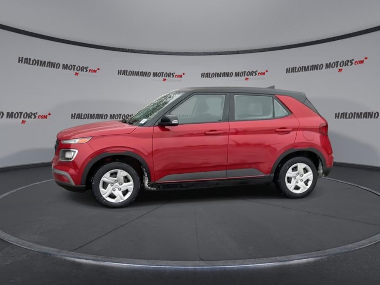 2021 Hyundai Venue Essential w/Two-Tone | One owner Photo