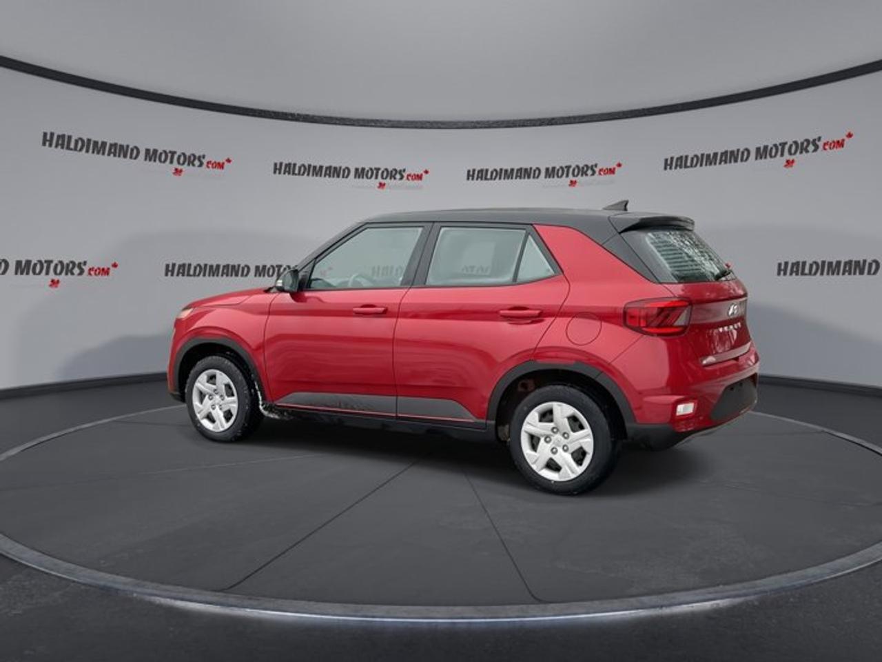 2021 Hyundai Venue Essential w/Two-Tone | One owner Photo