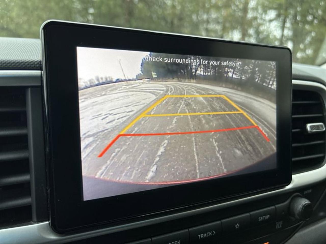 2021 Hyundai Venue Essential w/Two-Tone | One owner Photo