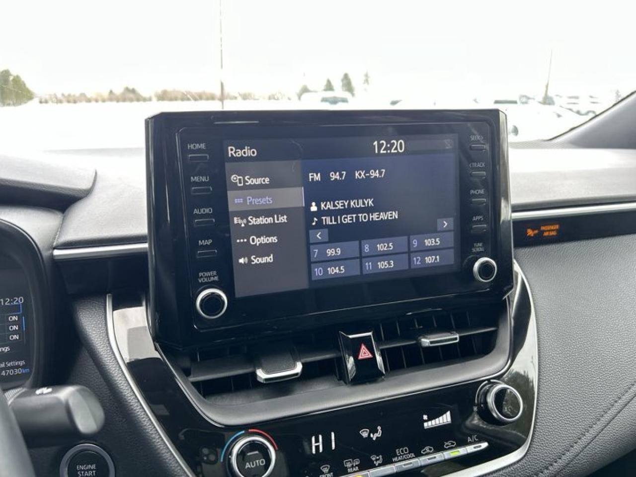 2022 Toyota Corolla SE CVT Photo