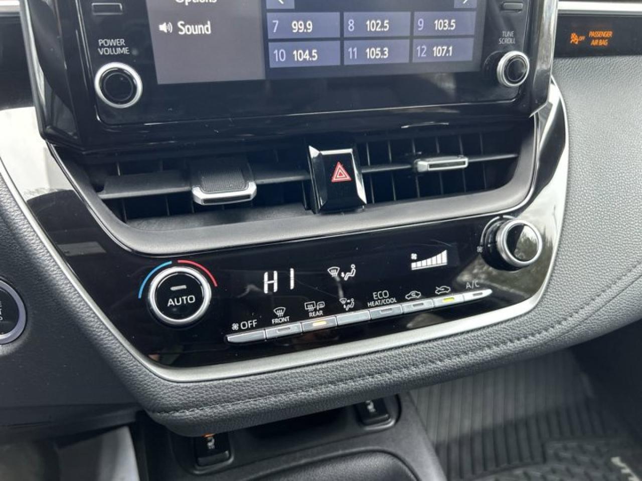 2022 Toyota Corolla SE Photo