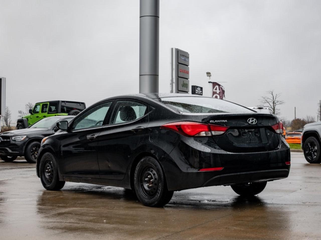 2015 Hyundai Elantra L Photo