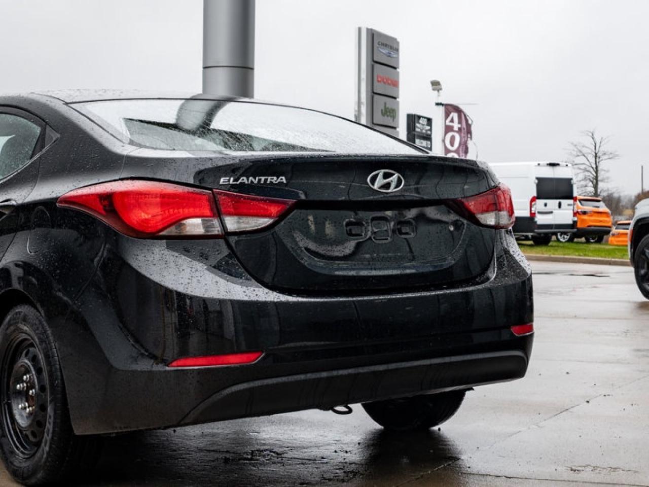 2015 Hyundai Elantra L Photo