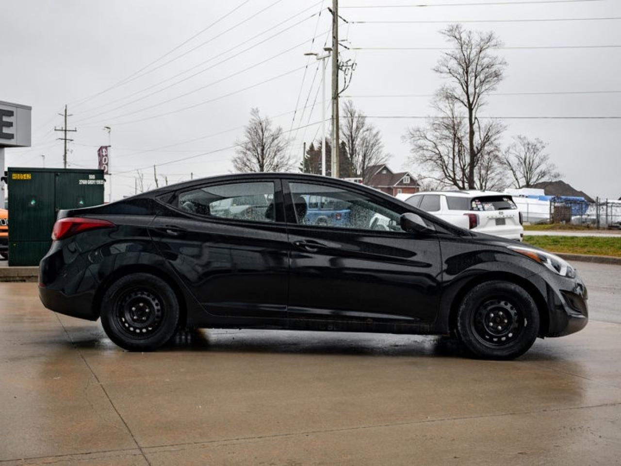 2015 Hyundai Elantra L Photo