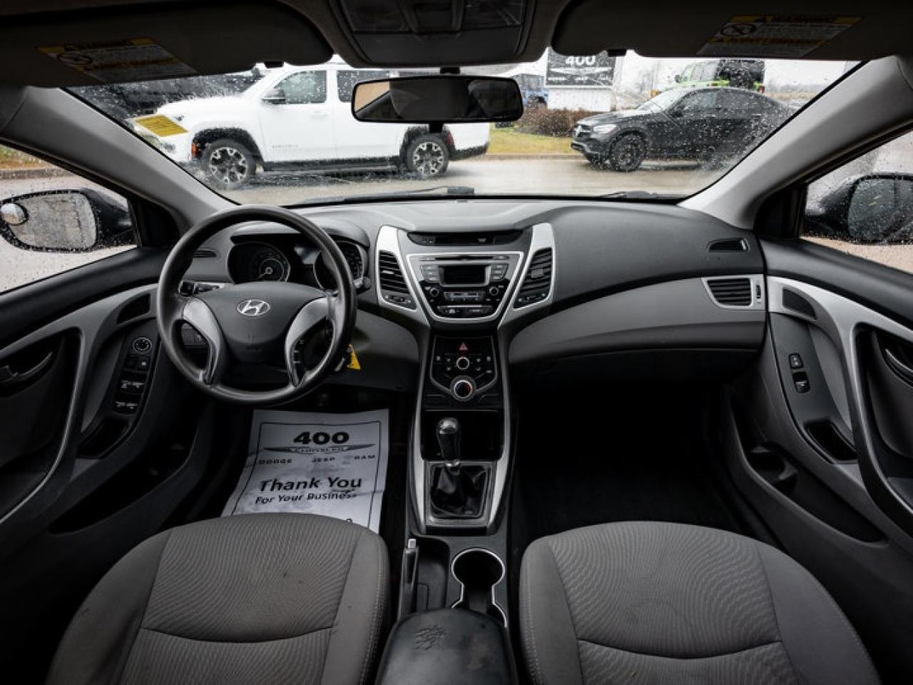 2015 Hyundai Elantra L Photo