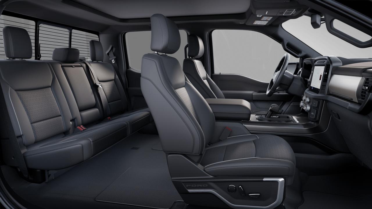 2025 Ford F-150 LARIAT® Photo5