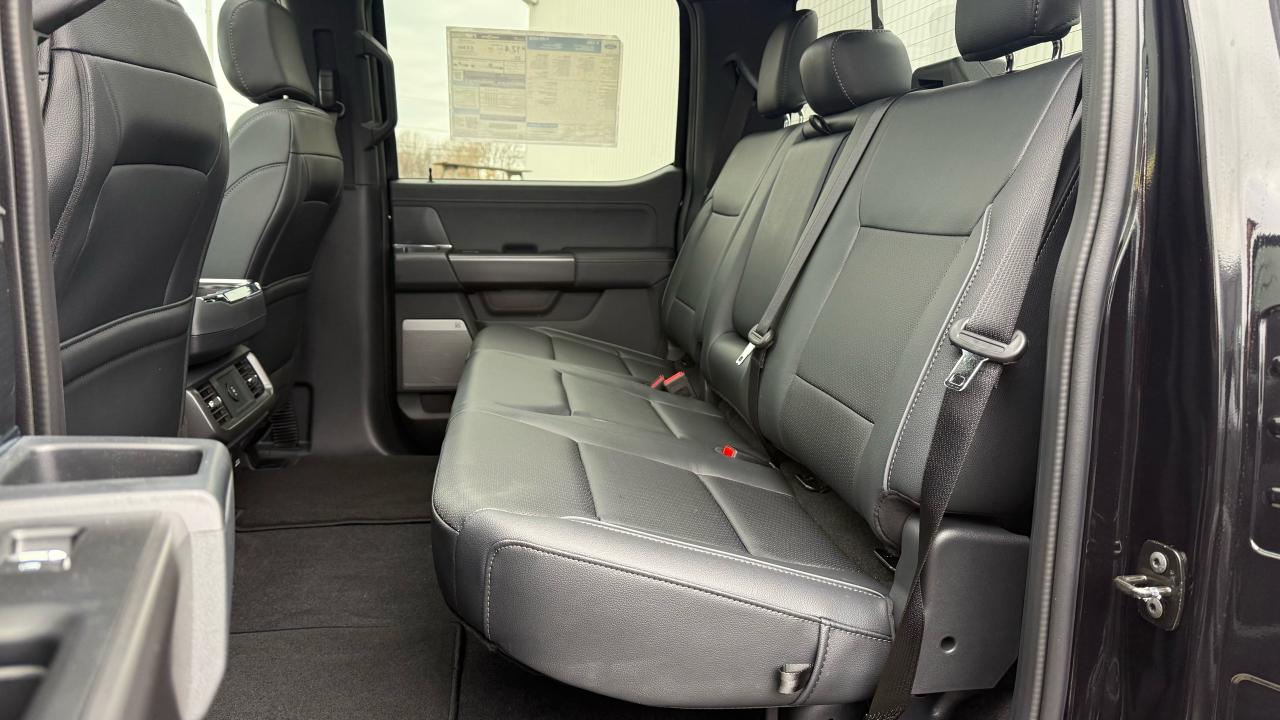 2025 Ford F-150 LARIAT® Photo5