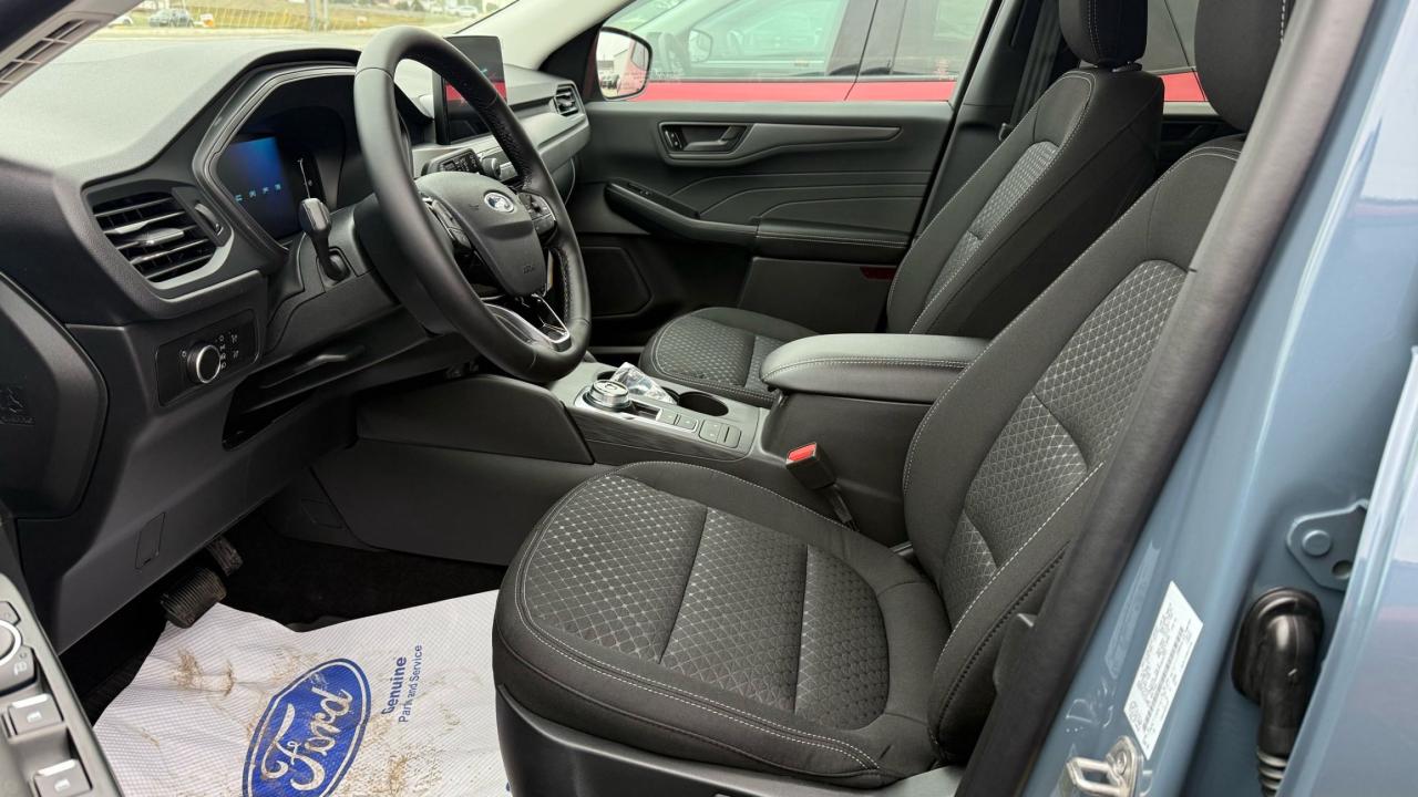 2026 Ford Escape Active® Photo4
