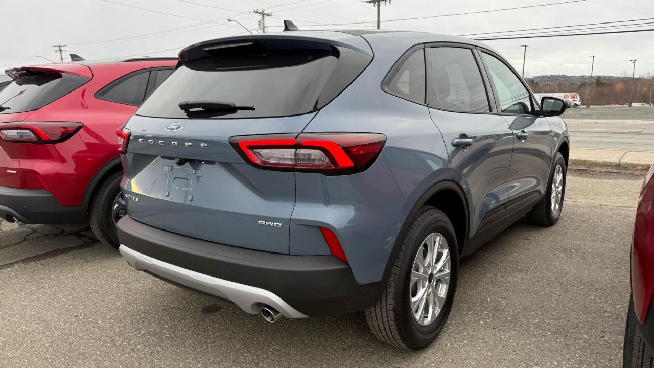 2026 Ford Escape Active® Photo2