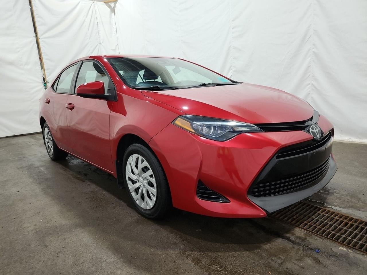 2018 Toyota Corolla LE  ONLEY 18100KMSR - Photo #8