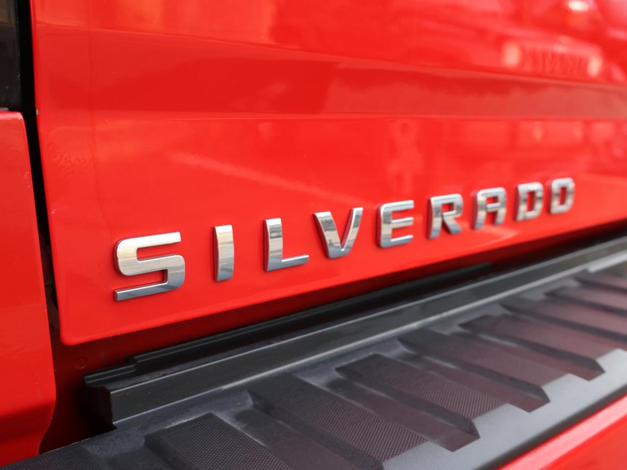 2018 Chevrolet Silverado 1500 V8 LT-Z71 CREW 4WD CERTIFIED CAMERA BLUETOOTH HEATED SEATS CRUISE ALLOYS RUNNING BOARDS Photo