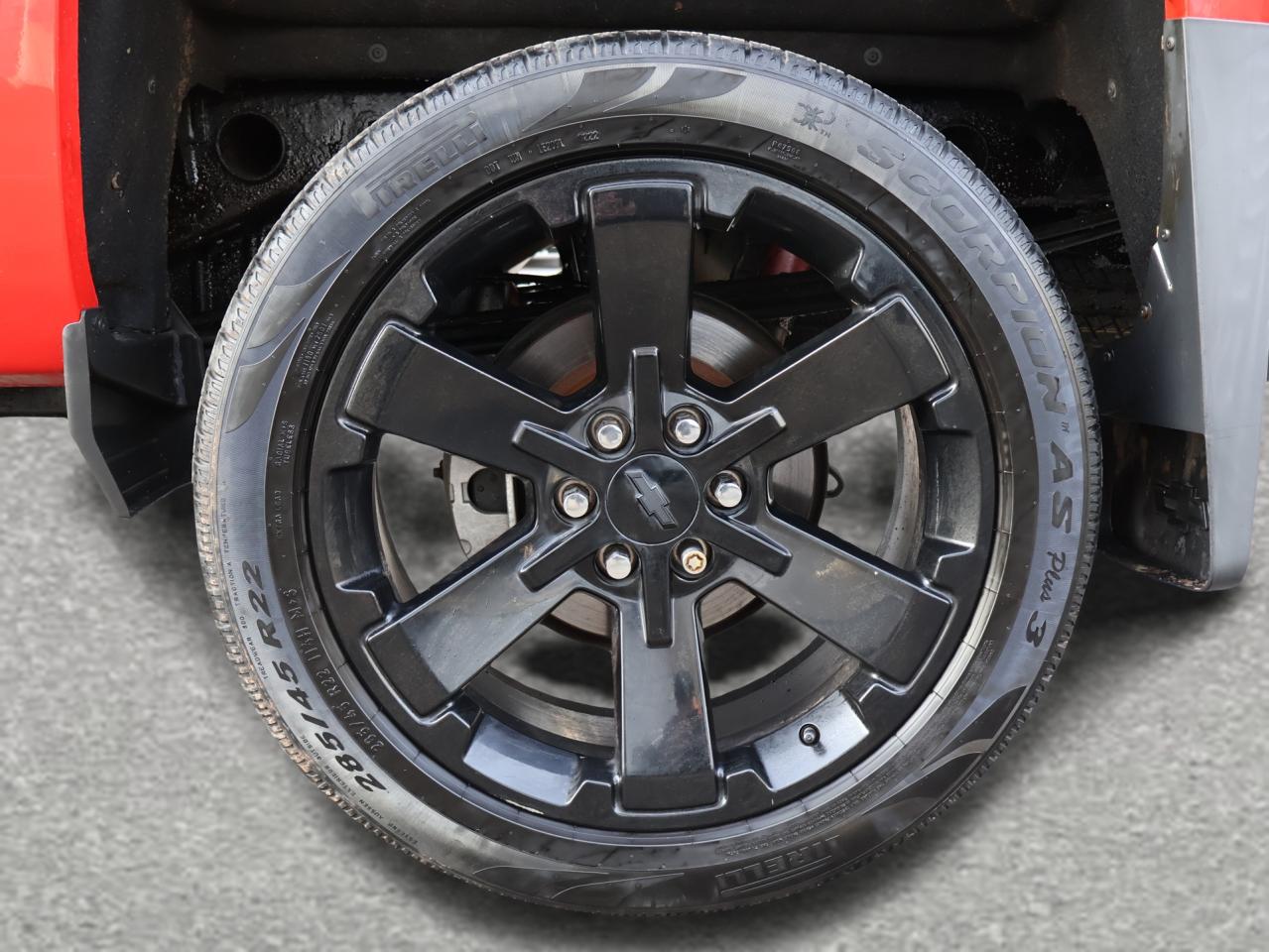 2018 Chevrolet Silverado 1500 V8 LT-Z71 CREW 4WD CERTIFIED CAMERA BLUETOOTH HEATED SEATS CRUISE ALLOYS RUNNING BOARDS Photo