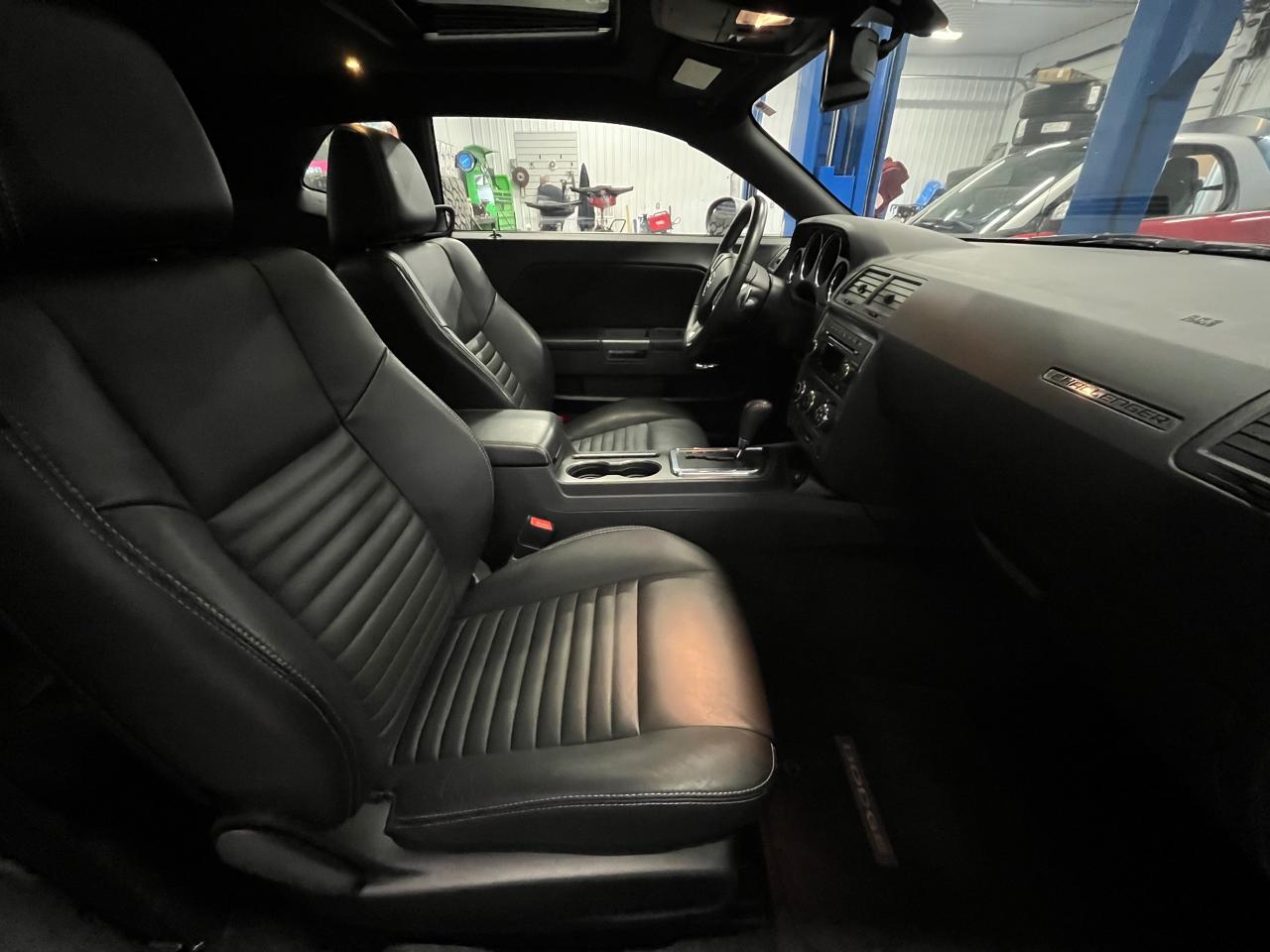 2013 Dodge Challenger R/T Classic - Photo #4