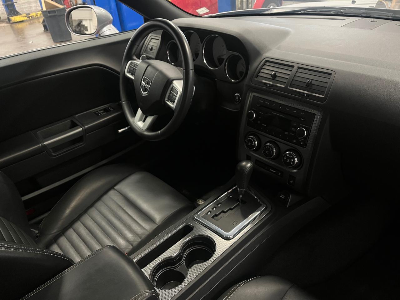 2013 Dodge Challenger R/T Classic - Photo #6