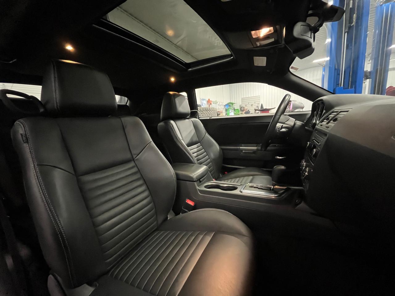 2013 Dodge Challenger R/T Classic - Photo #5