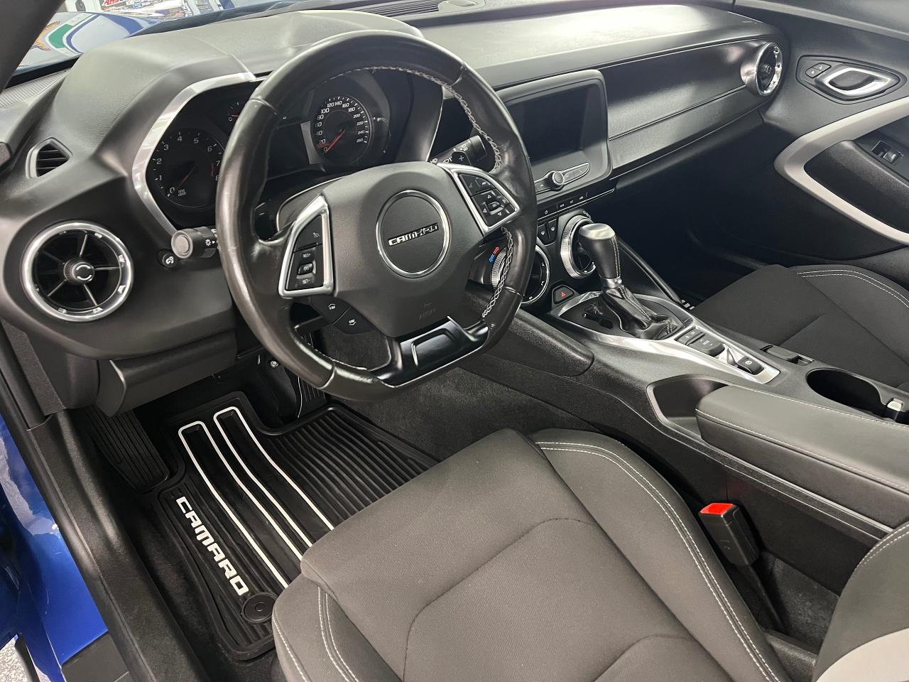 2019 Chevrolet Camaro 1LT - Photo #11