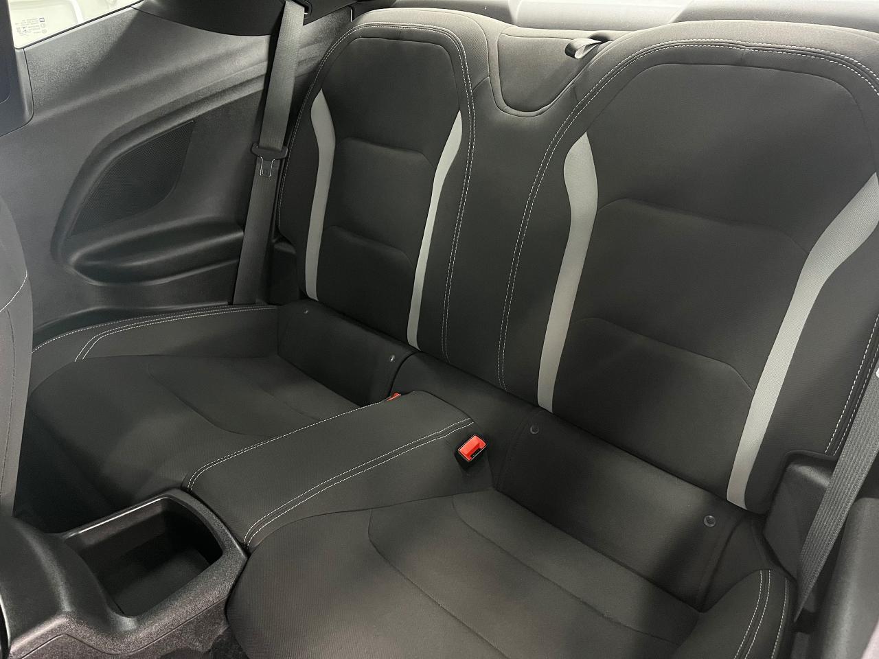 2019 Chevrolet Camaro 1LT - Photo #12