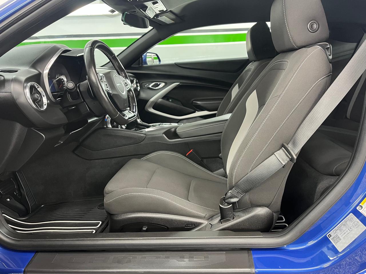 2019 Chevrolet Camaro 1LT - Photo #9