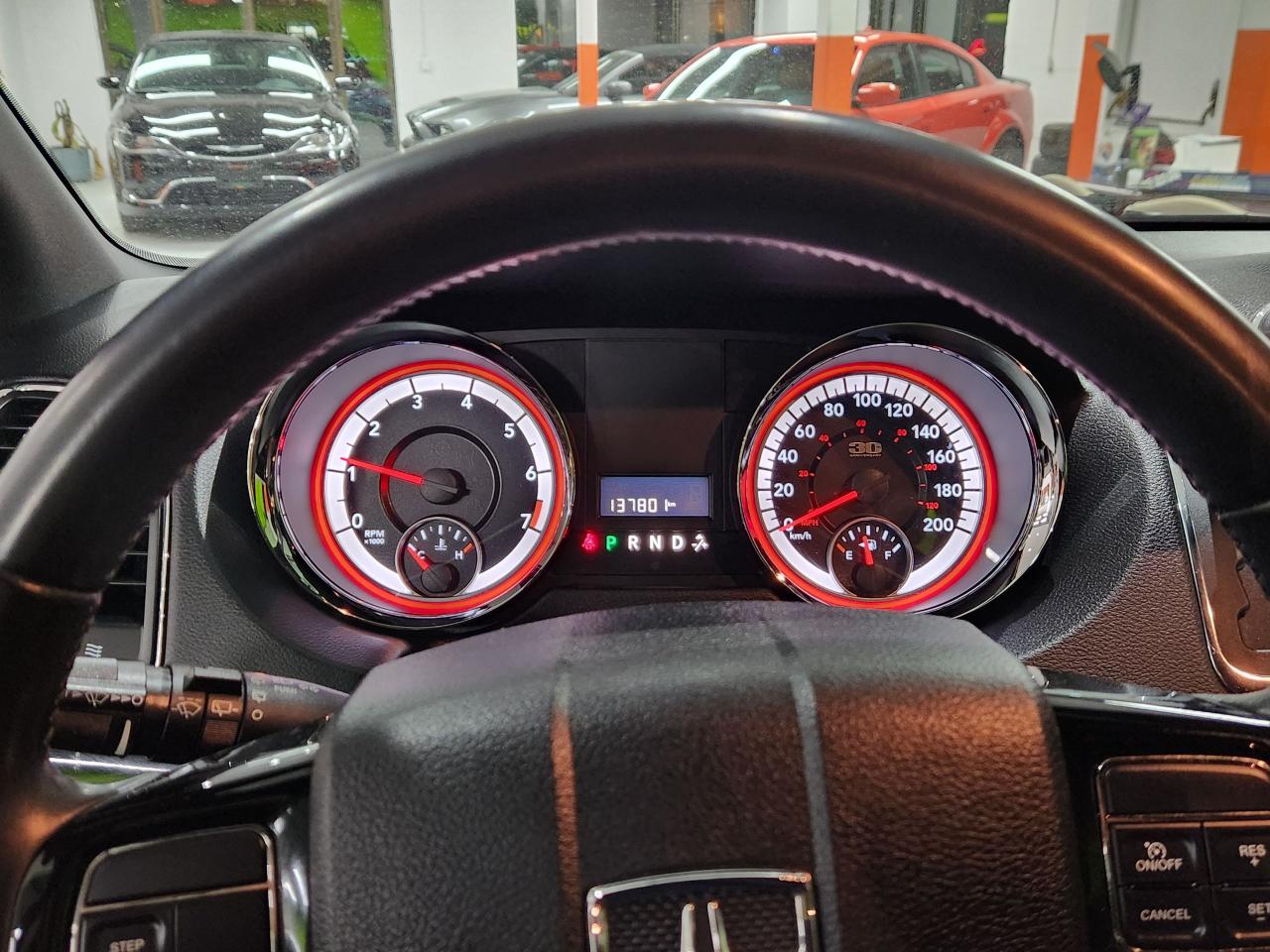 2014 Dodge Grand Caravan 30th Anniversary Alloy Wheels Fog Lights Hitch Photo