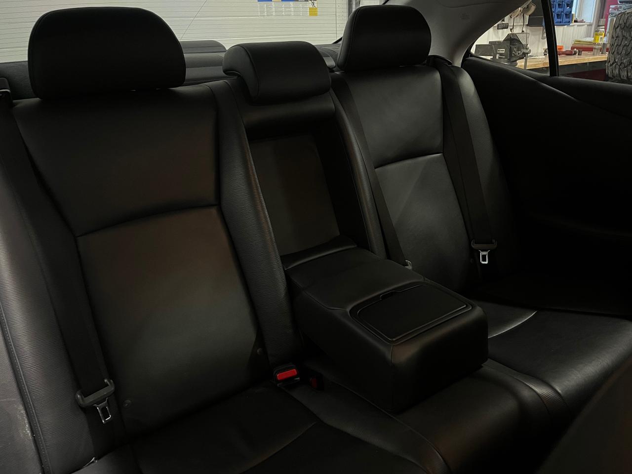 2010 Lexus HS 250H Premium - Photo #10