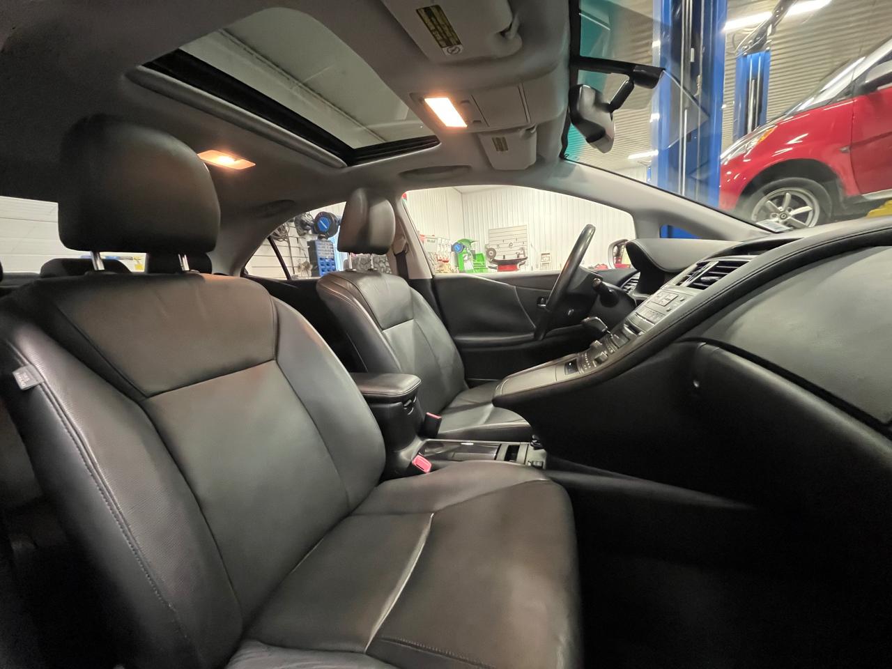 2010 Lexus HS 250H Premium - Photo #7