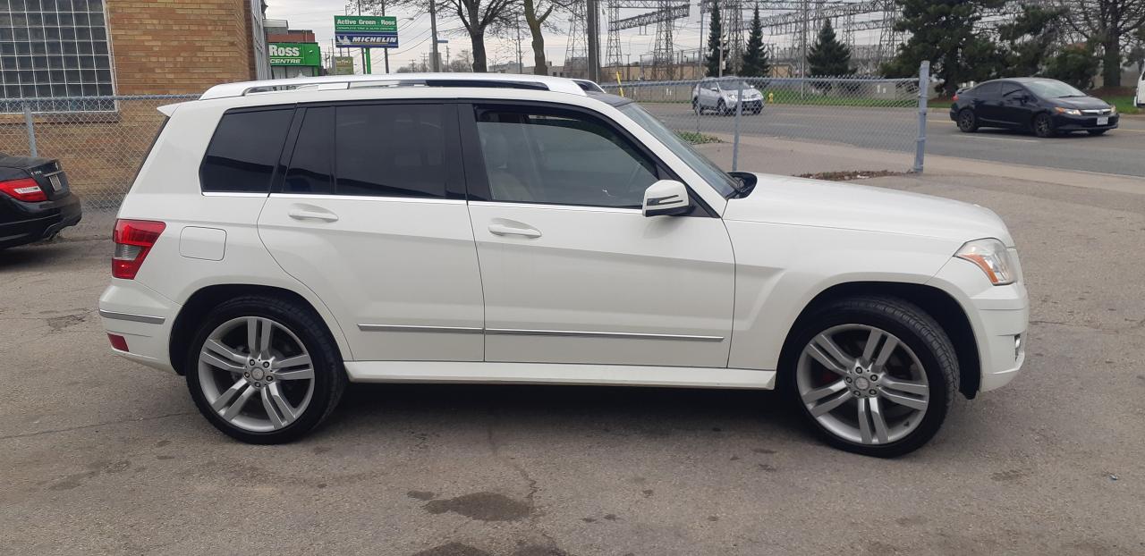 2010 Mercedes-Benz GLK-Class 4MATIC 4dr GLK 350 - Photo #5