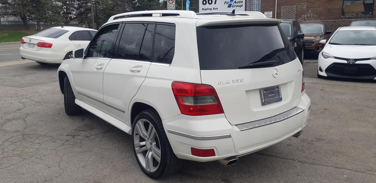 2010 Mercedes-Benz GLK-Class 4MATIC 4dr GLK 350 - Photo #3