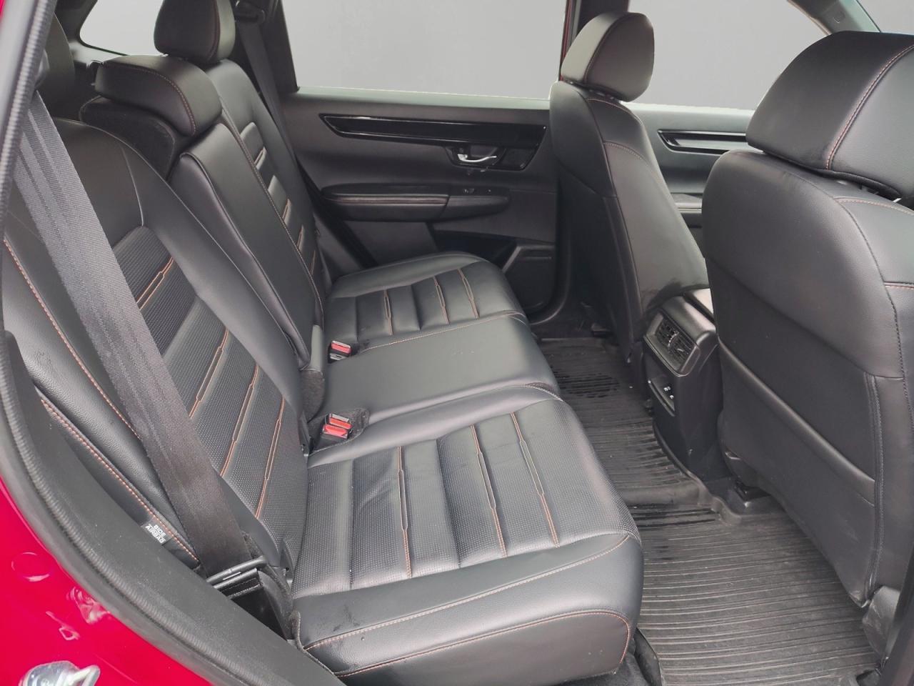 2024 Honda CR-V Touring Photo3