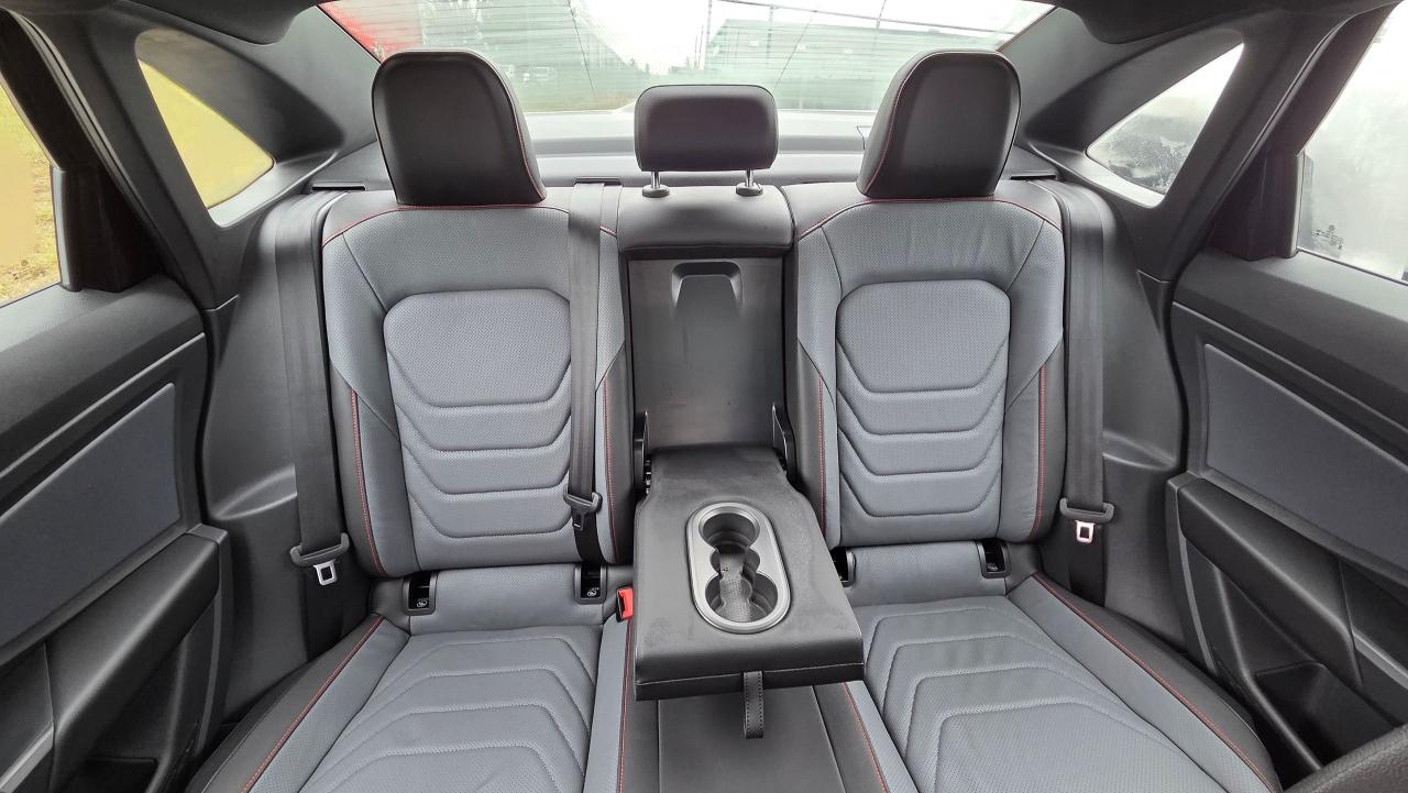 2025 Volkswagen Jetta GLI Autobahn - Photo #9