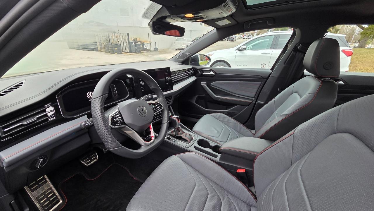 2025 Volkswagen Jetta GLI Autobahn - Photo #10