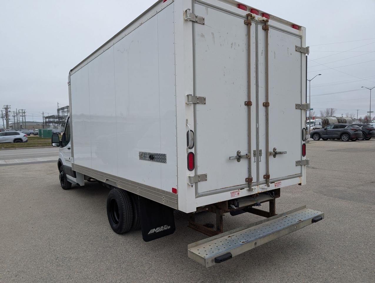 2016 Ford Transit T-350 HD BOX VAN | NO ACCIDENTS | MANITOBA VEHICLE - Photo #9