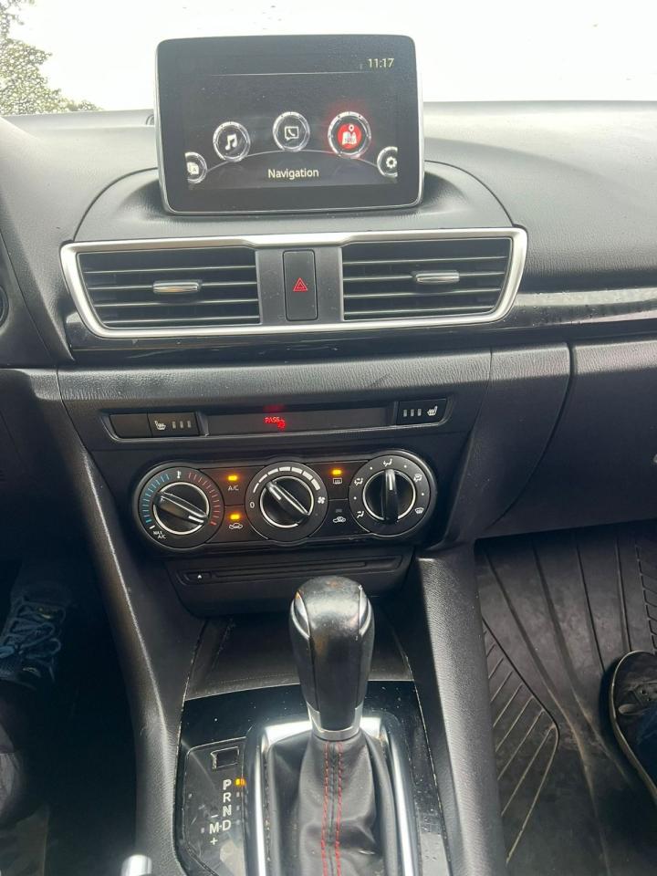 2014 Mazda MAZDA3 GS-SKY - Photo #2