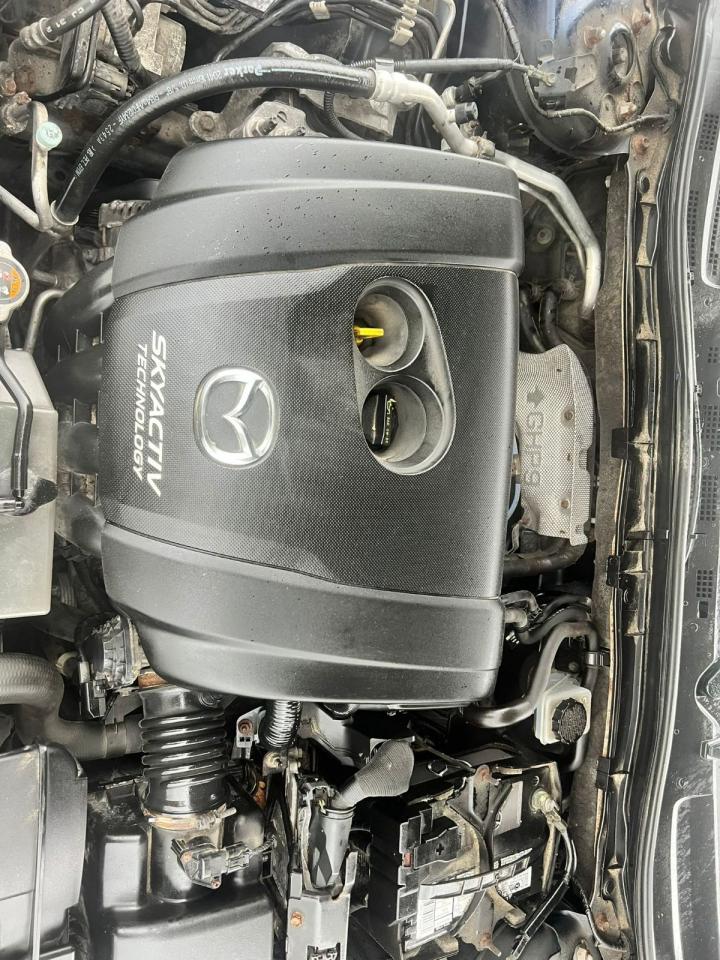 2014 Mazda MAZDA3 GS-SKY - Photo #11