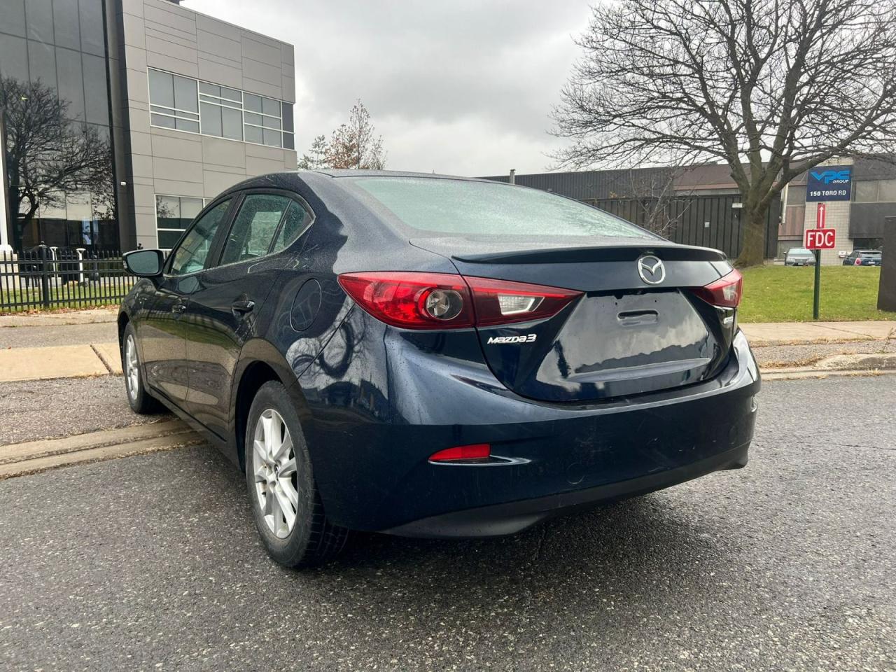 2014 Mazda MAZDA3 GS-SKY Photo