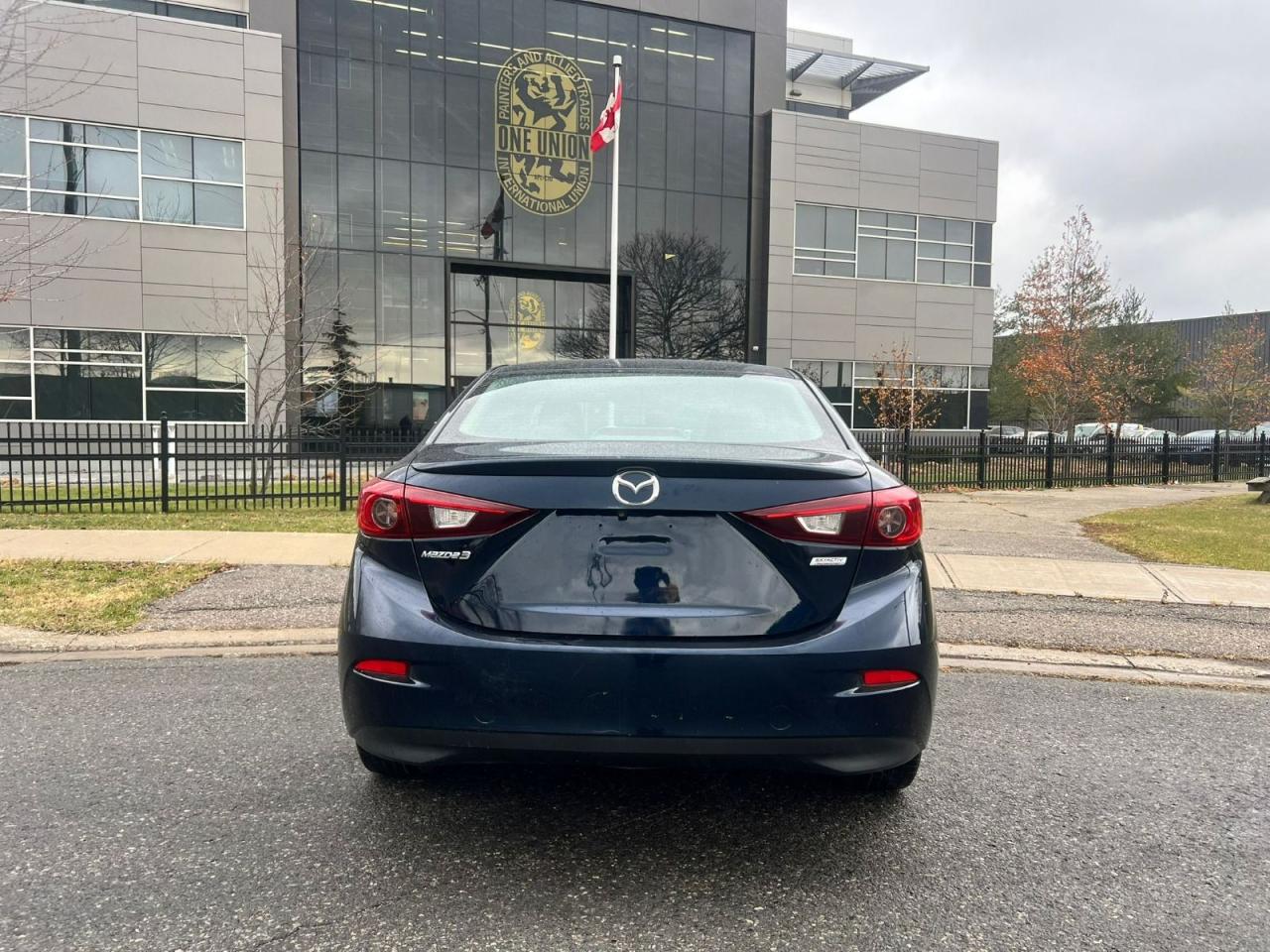 2014 Mazda MAZDA3 GS-SKY Photo