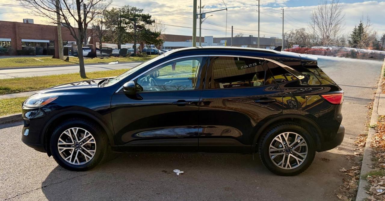 2021 Ford Escape SEL Hybrid Photo4