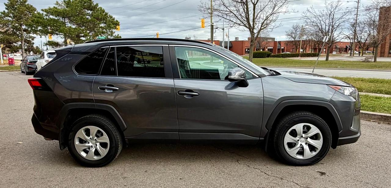 2021 Toyota RAV4 LE AWD - Photo #4