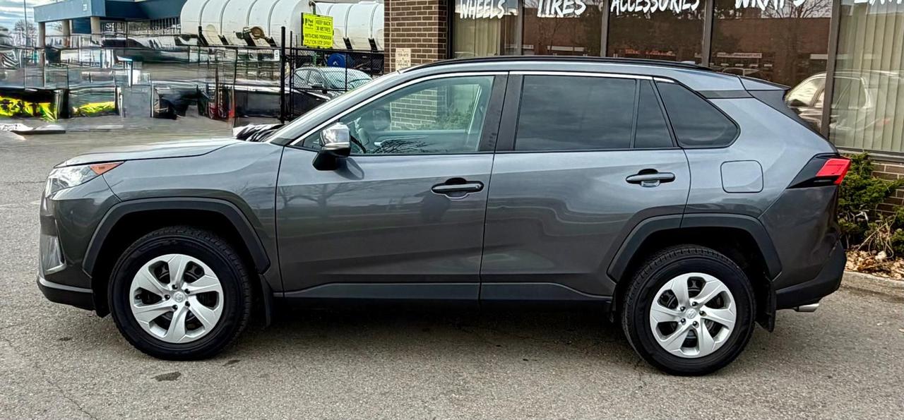 2021 Toyota RAV4 LE AWD - Photo #5